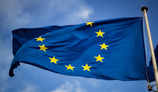 NETH25 Index edges higher ahead of ECB meeting, more gains ahead?
