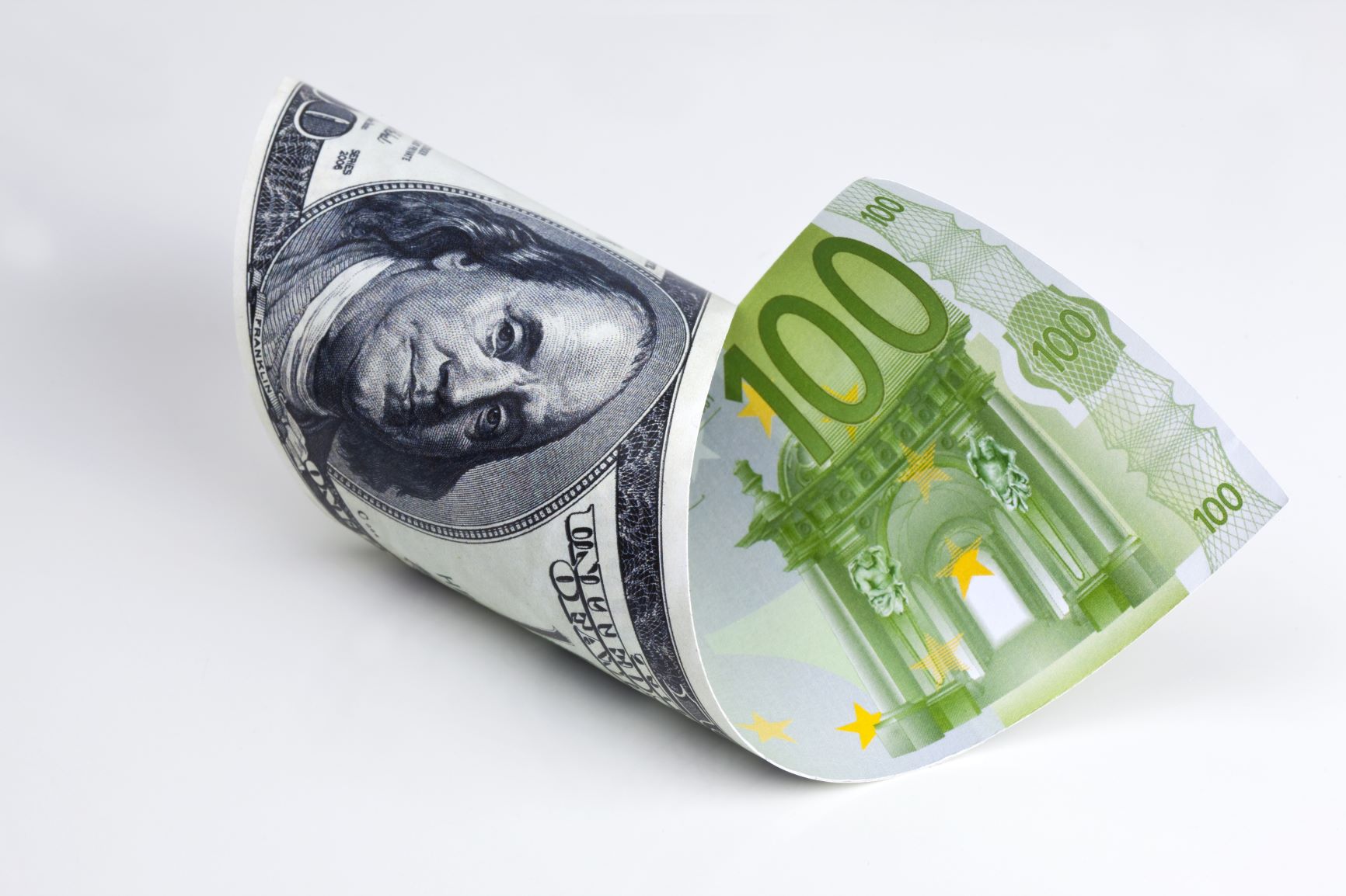 EURUSD volatility expected amid key macro releases