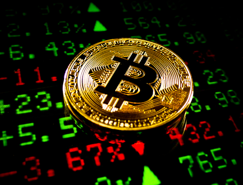 BTC hits 3-month low, below $90 000