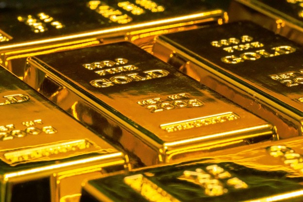 Why investors flock to gold and other safe havens?